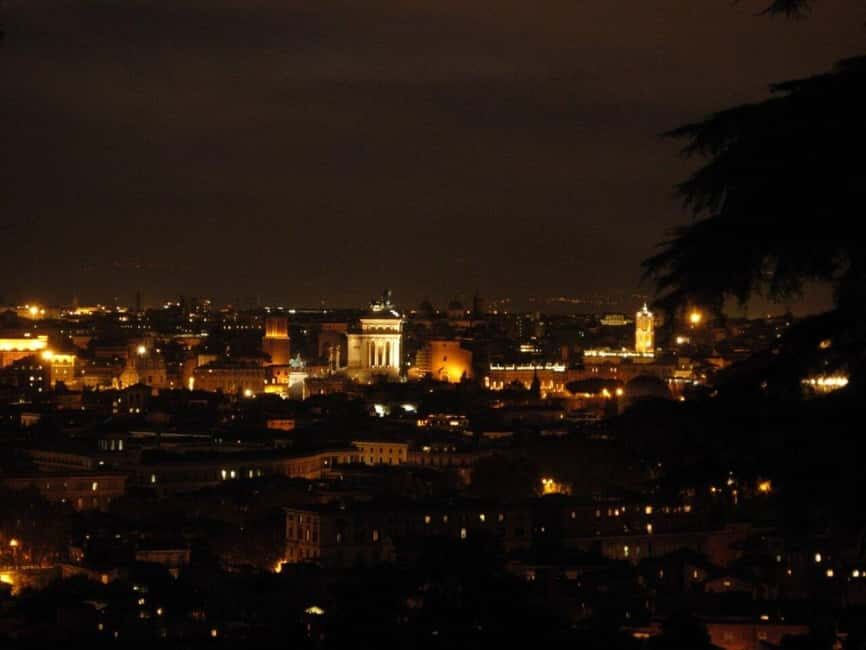 Rome After Dark: Private Luxury Night Tour by Car - Trastevere Drop-Off: Turning the Tour Into Dinner Plans