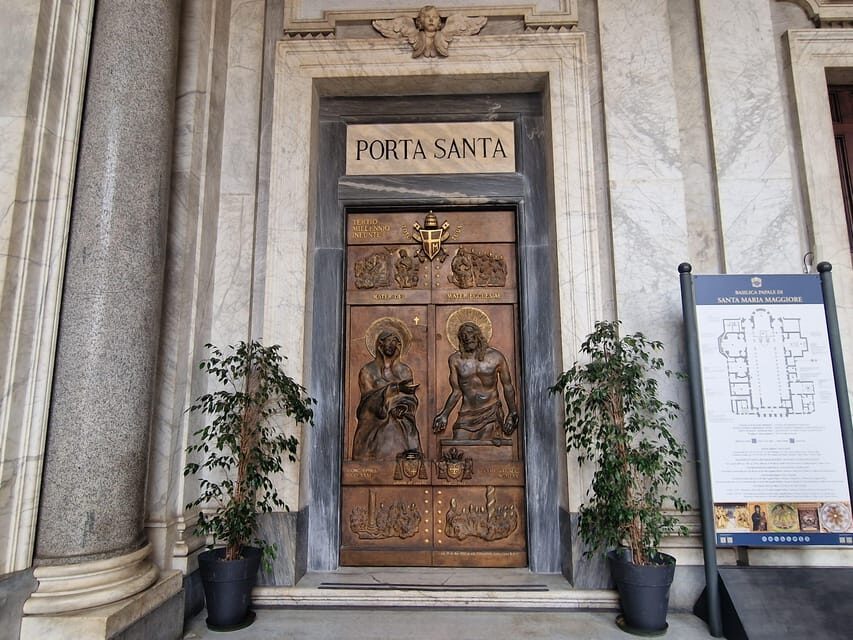 Rome: Ancient Jubilee in the 4 Major Basilicas - St. John Lateran: Rome’s cathedral and the 1300 altar