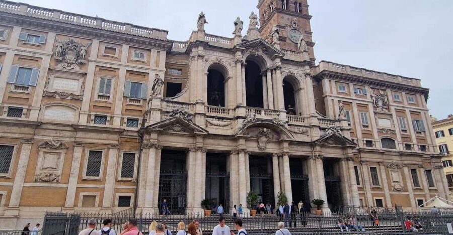 Rome: Ancient Jubilee in the 4 Major Basilicas - Starting point at Piazza Giovanni XXIII: where the day begins
