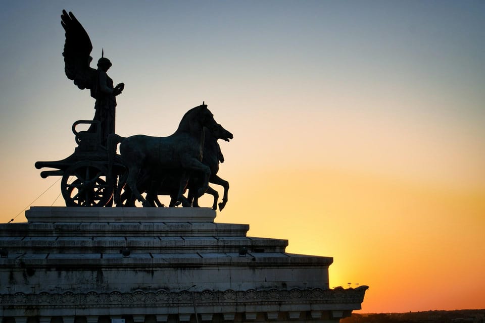 Rome: Ancient Rome Night Tour - Piazza Venezia to Capitoline Hill: Rome’s “big idea” from above