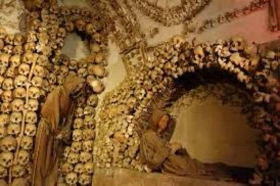 Rome: Appian Catacombs tour with transfere - What you’re not allowed to do (and why it matters)