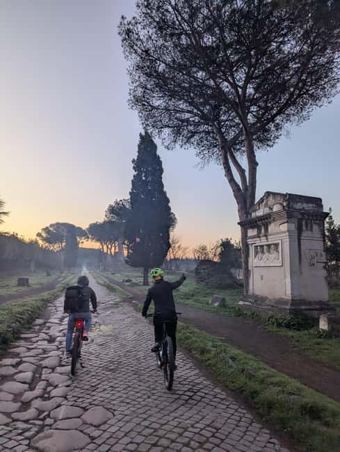 Rome: Appian Way, Aqueducts, & Catacombs E-Bike Guided Tour - Key things you’ll notice right away