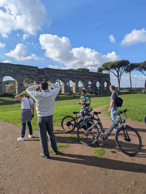 Rome: Appian Way, Aqueducts, & Catacombs E-Bike Guided Tour - Quick photo stops: Circus of Maxentius and Cecilia Metella’s tomb