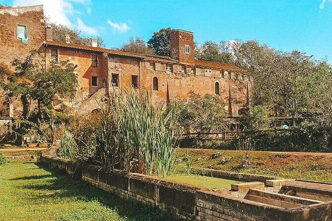 Rome: Appian Way, Aqueducts & Catacombs (Small Group or Private) - Guides and small-group size: the real difference-maker