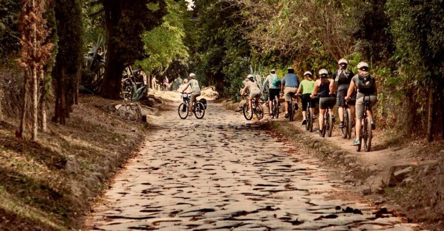 Rome: Appian Way & Roman Aqueducts Guided E-Bike Tour - Aurelian Walls and catacomb country: Rome’s quieter edge