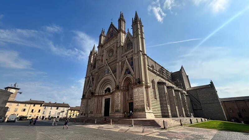 Rome: Assisi, Civita di Bagnoregio and Orvieto Day Tour - What the guide and small details really change