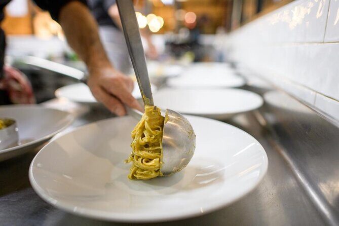 Rome: Authentic Roman Restaurant Dining Experience - The Bronze main choices: pick your Roman pasta style