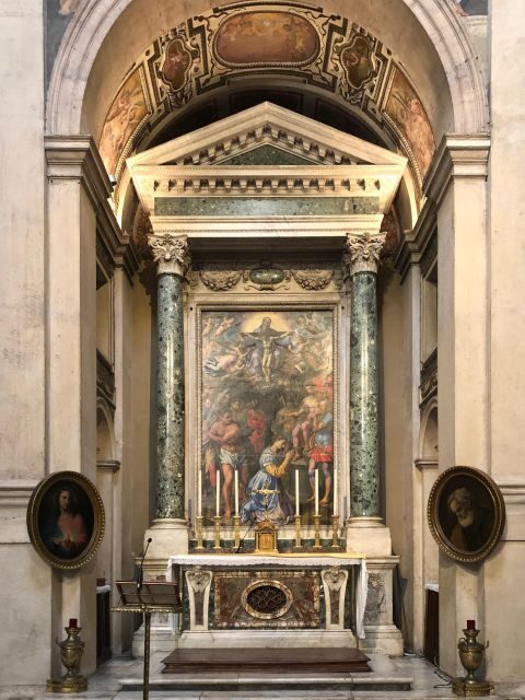 Rome: Basilica of St Mary Major Catholic Pilgrim Tour - Relics: the crib wood and the glass sarcophagus of Pope St Pius V