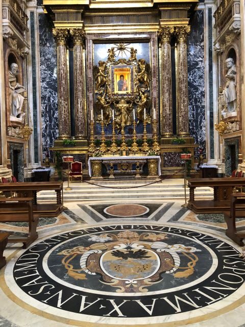 Rome: Basilica of St Mary Major Catholic Pilgrim Tour - The mosaics behind the altar: Bible scenes you can decode