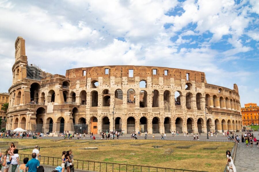 Rome: Best of Colosseum and Roman Forum Guided Tour - Nero’s Fire, Gladiators, and Myth-Busting From a Professional Guide