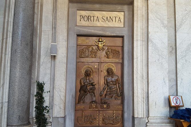 Rome: Between Holy Doors Small Group Walking Tour - Stop 5: Ss. Quattro Coronati and a Fresco with Legendary Energy