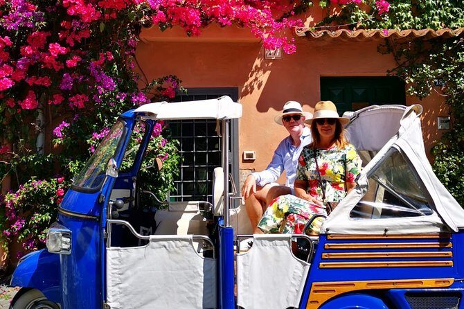 Rome by Ape Calessino Auto Rickshaw - Pyramid of Cestius and the Knights of Malta keyhole