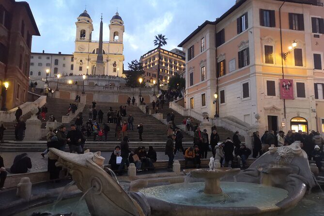 Rome by Night: 2hr Guided Walking Tour - Colosseum at the end: outside photos, not inside tickets