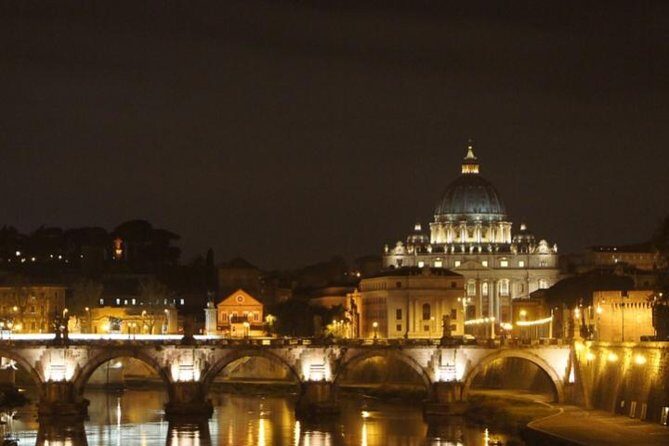Rome by Night 3 hours Private Tour - Stop 1: Colosseum After Dark and the Ticket Reality