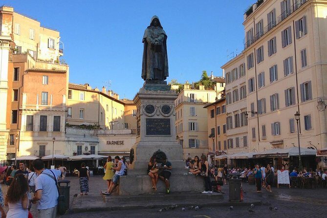 Rome: Campo de' Fiori, Trastevere and Jewish Ghetto Private Tour - Trastevere streets to Piazza Trilussa: built for wandering (with purpose)