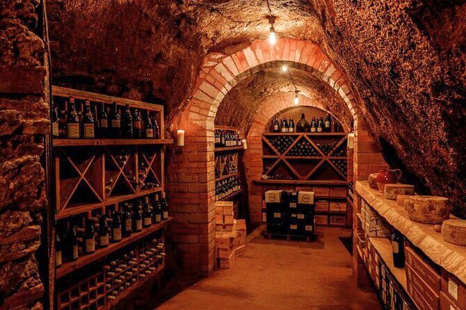 Rome: Candlelight Food & Wine Tasting in Ancient Roman Cellar - The wine lineup: sparkling, white, and red (with real pairing logic)