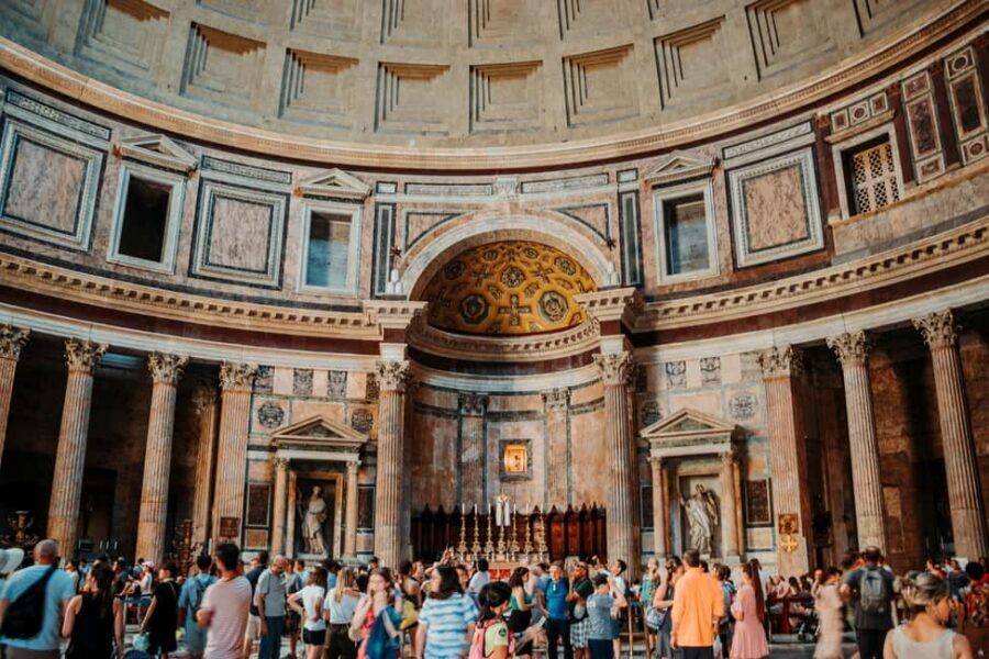 Rome: Capuchin Crypt to Pantheon Tour - Your guide matters in a 2-hour tour