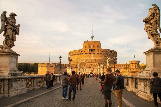 Rome: Castel Sant’Angelo: Private English Tour - The Summit View: Your Rome Photos Are Set Up for You