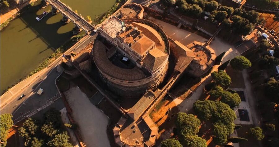 Rome: Castel Sant'Angelo Reserved Entry - Who should book this reserved entry?