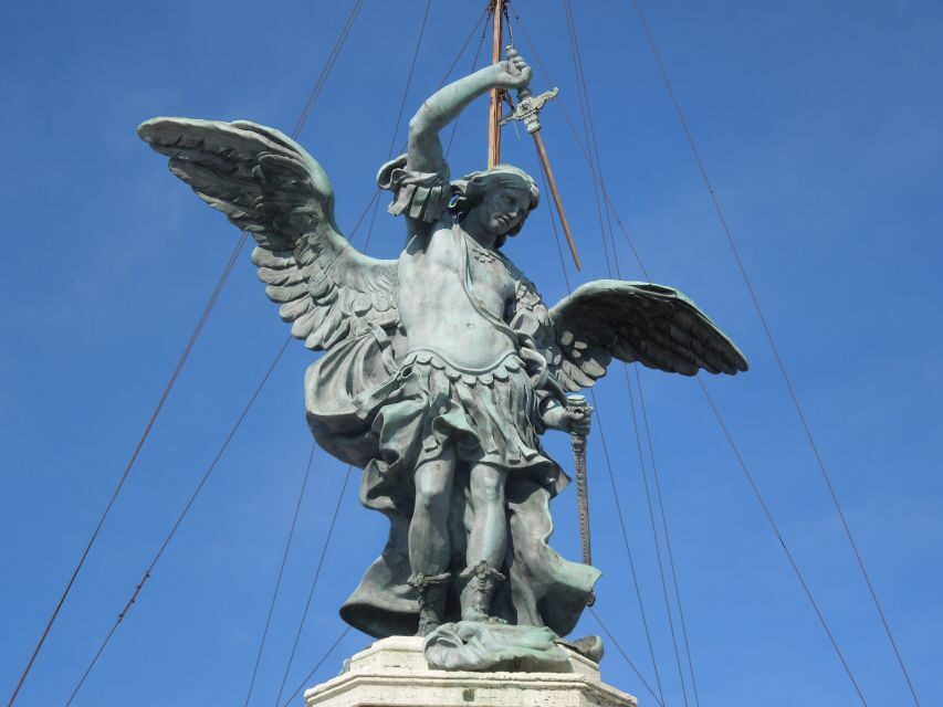 Rome: Castel Sant'Angelo Skip the Line Private Tour - Emperor Hadrian’s tomb: the center of the whole story