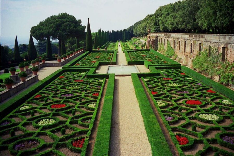 Rome: Castelli Romani Hop-on and Hop-off Tour - Sunday Line 2: Albano Laziale, Ariccia, Genzano, Lanuvio, Nemi, Castel Gandolfo