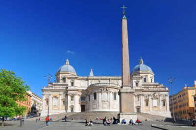 Rome: Catacombs and Basilicas with Holy Stairs Tour - Santa Maria Maggiore: the basilica that stays beautiful