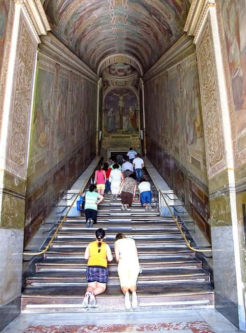 Rome: Catacombs and Basilicas with Holy Stairs Tour - Scala Sancta and the Holy Stairs: a short stop with big meaning
