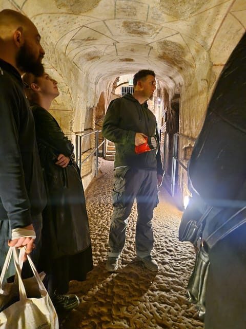 Rome: Catacombs Express ENGLISH Guided Tour - SKIP THE LINE - Burial rites and rituals: why catacombs weren’t just underground rooms