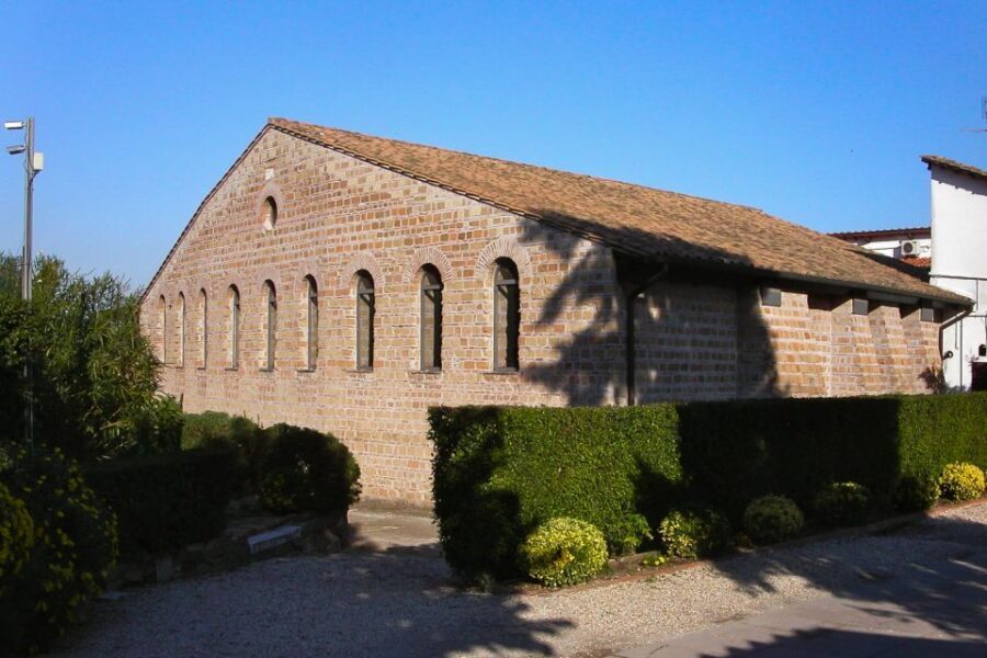 Rome: Catacombs of Domitilla Entry Ticket & Guided Tour - The Martyrs Nereus and Achilleus: A Crypt Turned Basilica