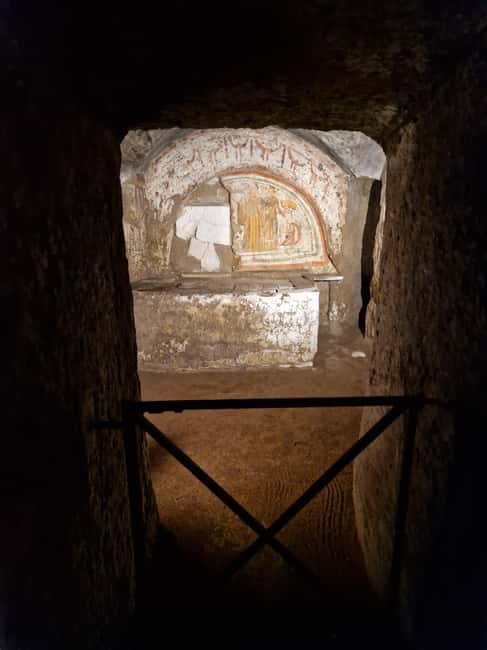 Rome: Catacombs Skip-the-Line Tour with Tickets - Your Guide Experience: Small Group Energy and Real Interaction