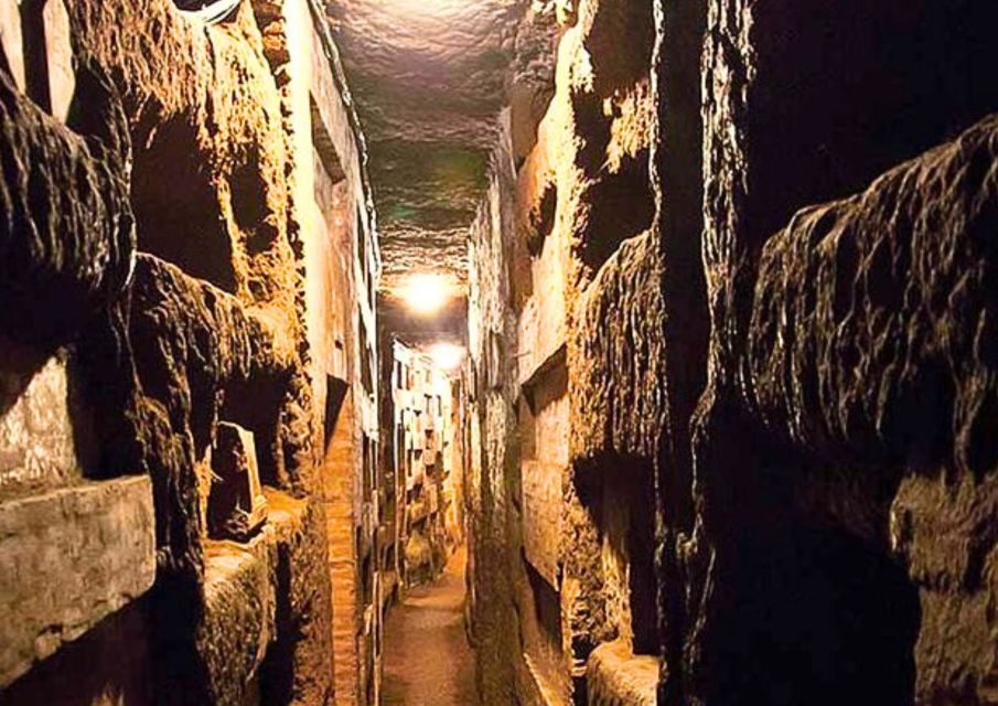 Rome: Catacombs Tour with Private Transfer and Tickets (3h) - The 1-hour guided tour inside the Catacombs: what you’ll actually see