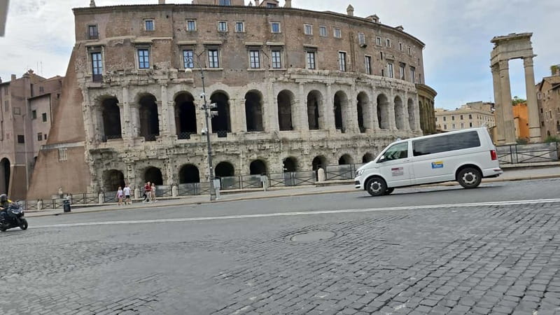 Rome: City Center Private Tour With Tuk-Tuk - What the best guides do for you (Antonio, Atilio, and friends)