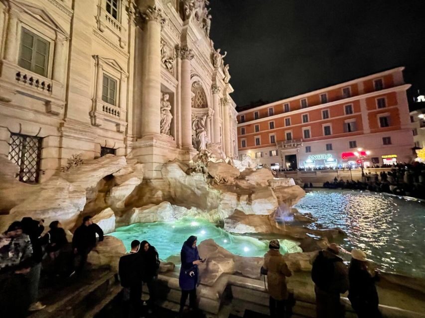 Rome: City Highlights Small Group Walking Tour by Night - Pace, group size, and what to wear