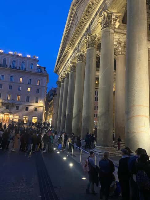 Rome: City walking tour. the beauty. - Pantheon dome stop: the quick look that actually sticks