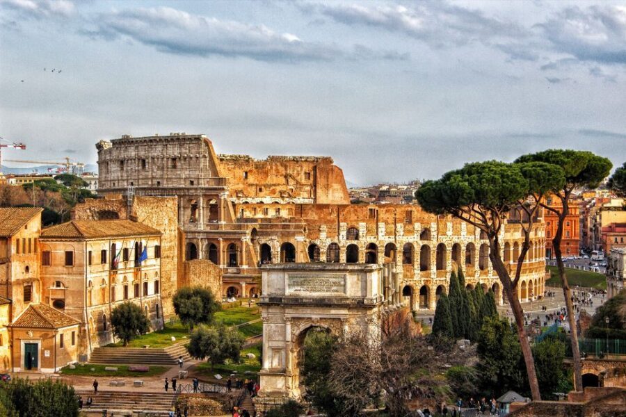 Rome: Colosseum and Altar of the Fatherland Elevator Ticket - Venice Palace and the Risorgimento Museum: the quieter add-on