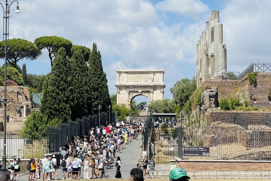 Rome: Colosseum, Arena Floor & Ancient Rome Tour - Palatine Hill viewpoints and the Romulus-and-Remus legend