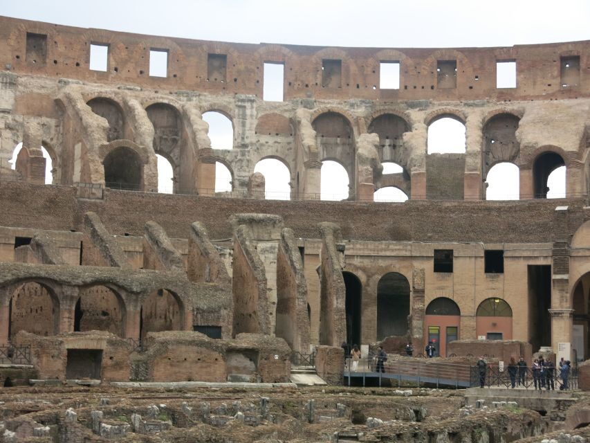 Rome: Colosseum Arena Floor, Roman Forum & Palatine Tour - Palatine Hill: when your route includes the big Forum view