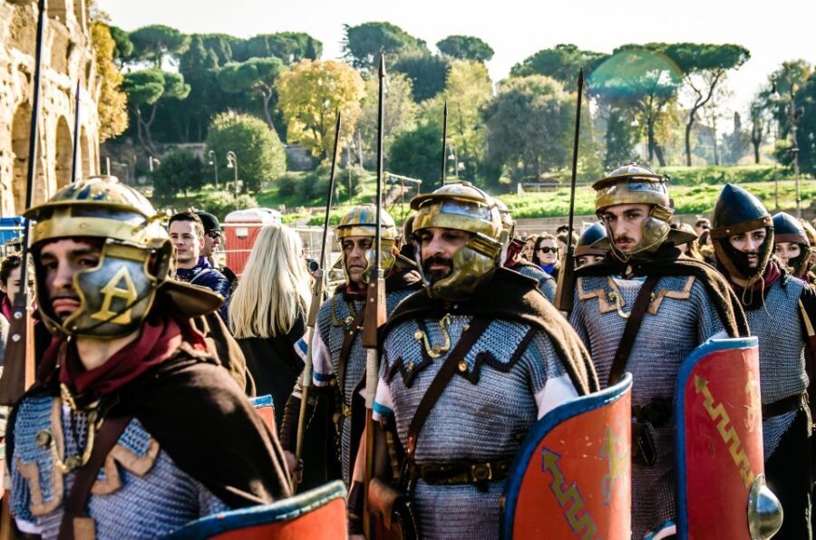 Rome: Colosseum Arena Private 1.5 hour Tour - Entering The Colosseum’s World From the Arch of Constantine