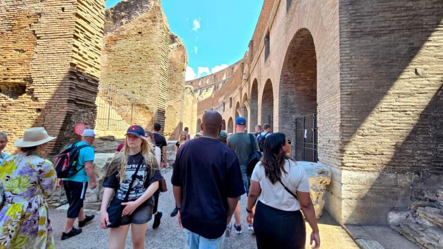 Rome: Colosseum Express Tour and Roman Forum Access - Photo Stops and the Palatine Hill View Advantage