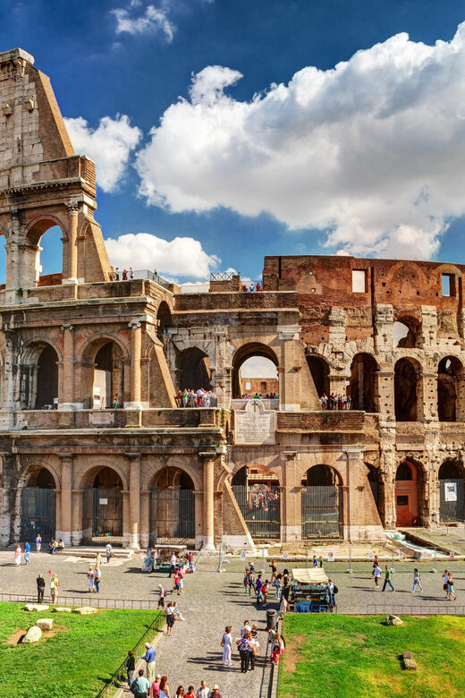 Rome: Colosseum & Forum Experience with Free Audio Guide App - Palatine Hill: the walk up is the point