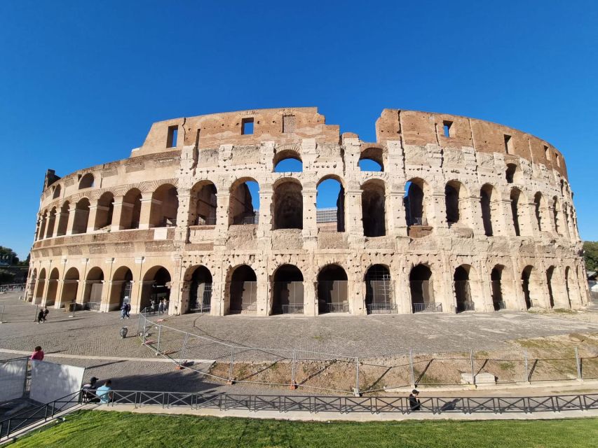 Rome: Colosseum, Palatine Hill and Roman Forum Guider Tour - Why this Colosseum + Forum + Palatine Hill route feels worth it