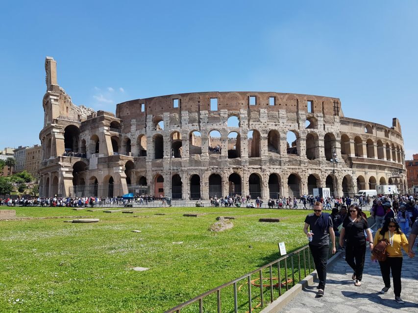 Rome: Colosseum Private Tour - Guide Quality Matters: Simona’s Style of Teaching