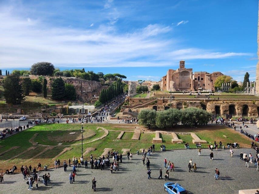 Rome: Colosseum, Roman Forum, and Palatine Hill Experience - Entering the Colosseum at your fixed time