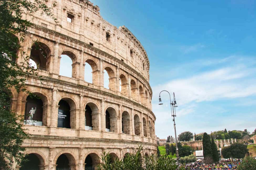 Rome: Colosseum, Roman Forum & Palatine Hill Guided Tour - First and Second Levels of the Colosseum: What to Look For