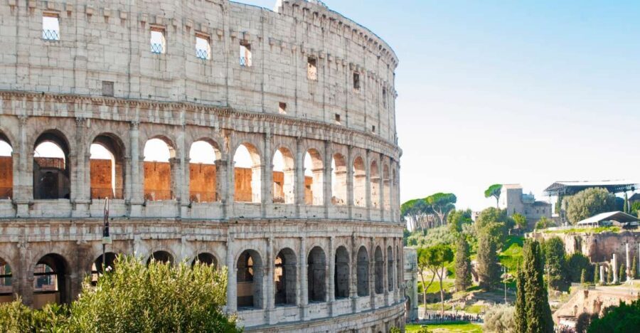 Rome: Colosseum, Roman Forum & Palatine Hill Tour - Roman Forum: temples, shrines, and power moves in 1 hour