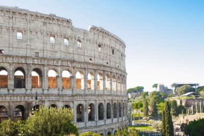 Rome: Colosseum, Roman Forum & Palatine Hill Tour - Entering the Colosseum with fast access and headsets