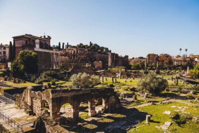 Rome: Colosseum, Roman Forum, & Palatine Hill with eBook - Self-Guided Reality: What the Host Does (and Doesn’t) Replace