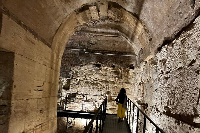 Rome: Colosseum Tour by Night with Arena & Underground - Group Size and Guide Style: What to Expect Once Inside