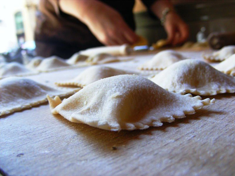 Rome Cooking Class & Gourmet Lunch - Shopping like locals: markets, little grocery stores, and what you’ll learn
