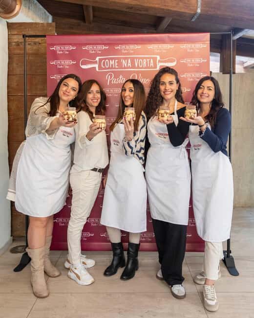 Rome: Cooking class with wine pairing at Come Na Vorta - The wine pairing and Prosecco rhythm during the class